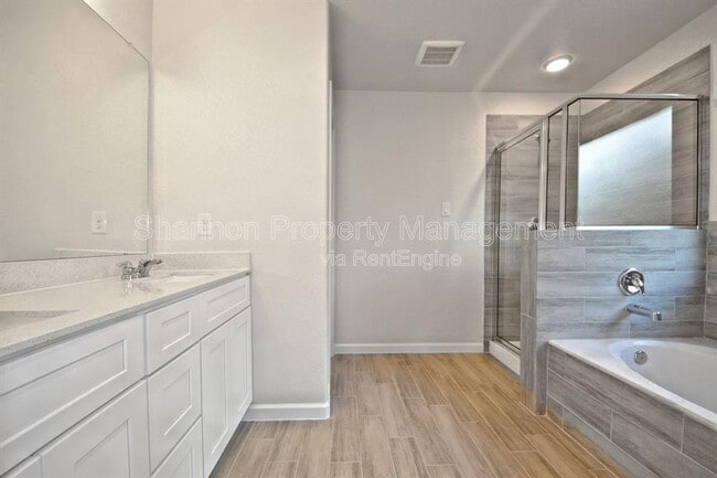 Building Photo - 13518 Villa Arbor Dr