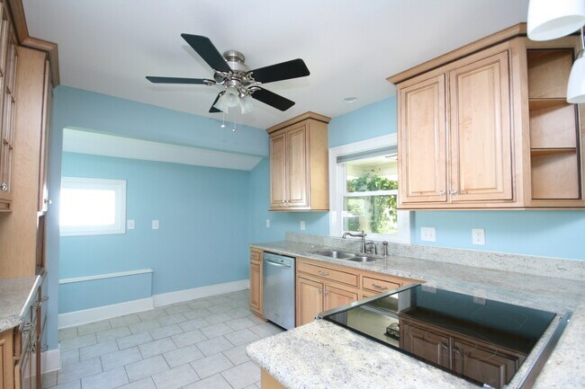 Building Photo - 2715 Thornton Cir SW