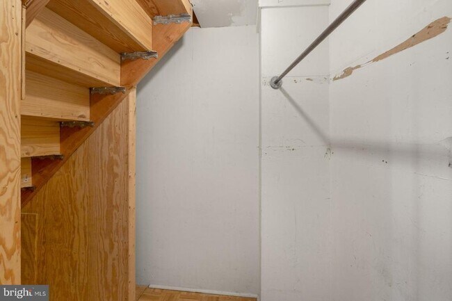 Building Photo - 849 S 7th St