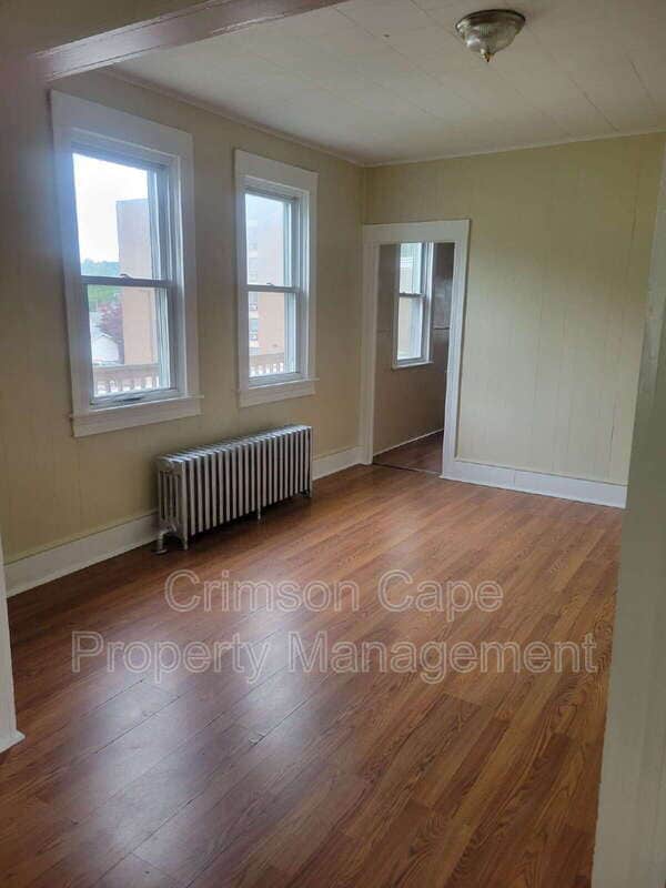 Building Photo - 34 E Church St