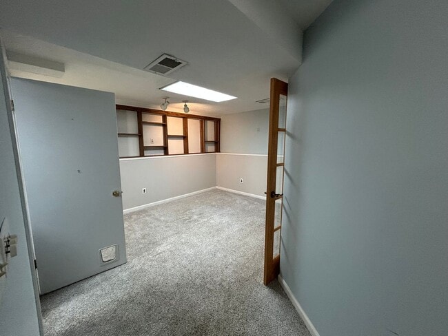 Building Photo - Remodeled 3 Bedroom House in Mason