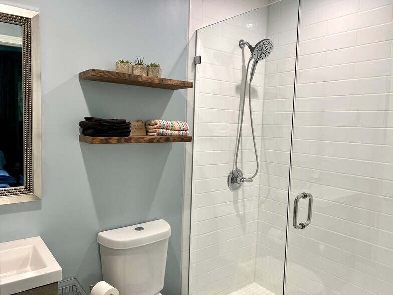 Building Photo - 4274 4th Ave S