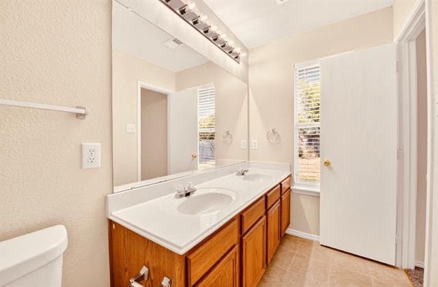 Building Photo - 9100 Warren Dr