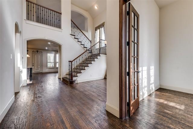 Building Photo - 816 Cougar Dr