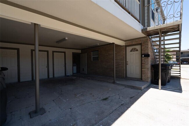 Building Photo - 4807 Merwin St