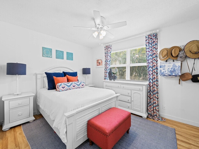 Building Photo - 1989 NE 15th Ave