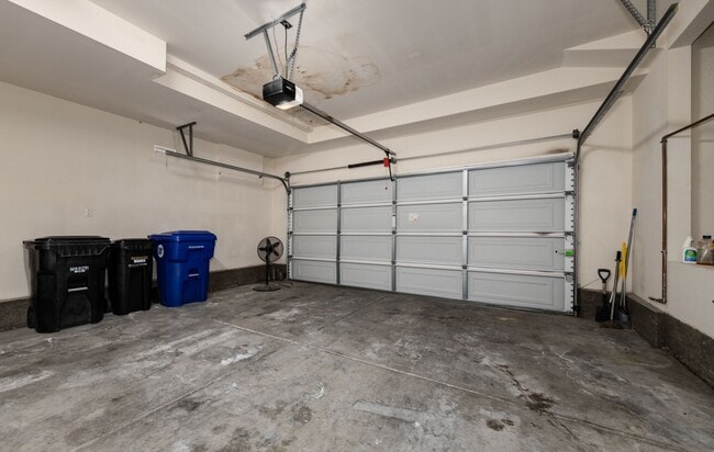 Building Photo - Two Story in Yucaipa