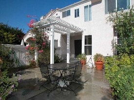 Building Photo - 401 Sanibelle Cir