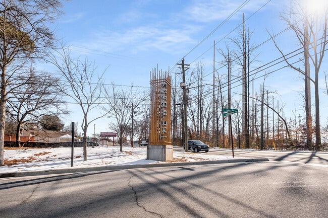 Building Photo - 1101 Collier Rd NW