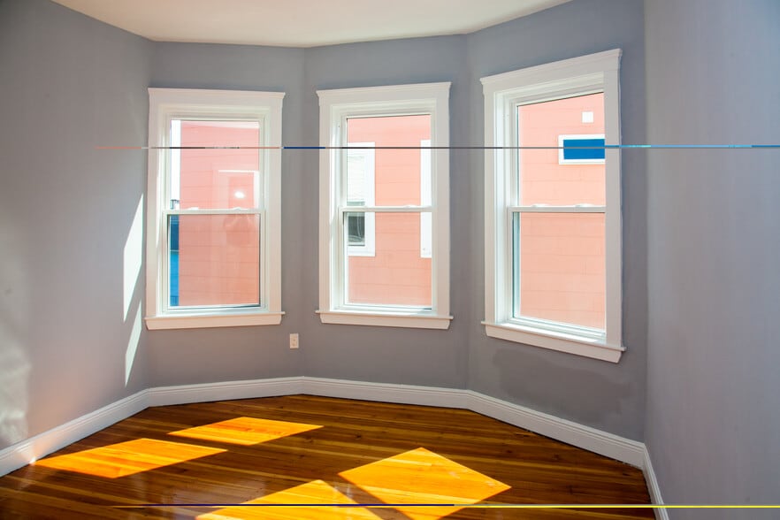 Building Photo - 376 Prospect St