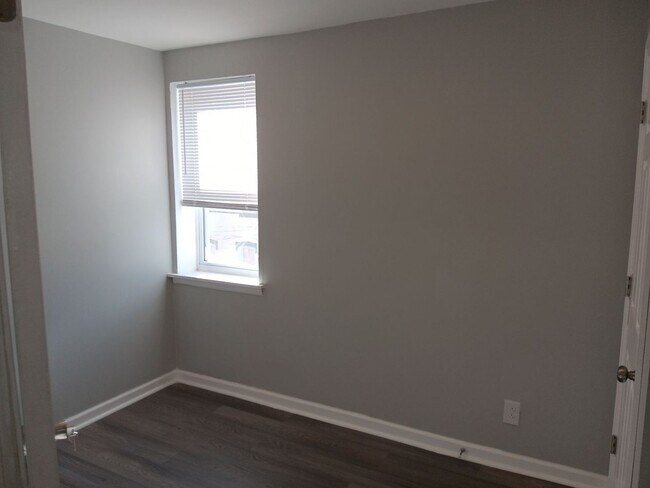 Building Photo - 2036 N Gratz St