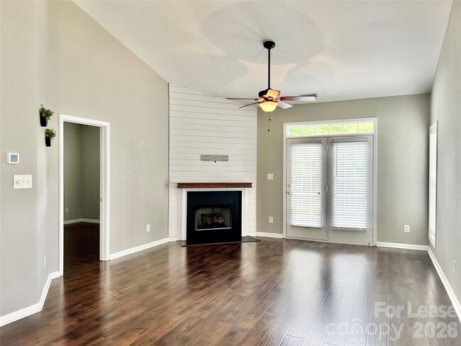 Building Photo - 119 Ross Moore Ave
