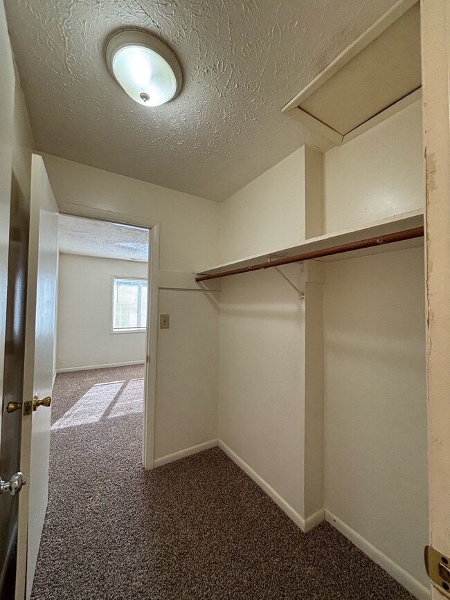 Building Photo - 6376 Applecross Ave