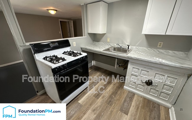 Building Photo - 3468 Bowen Ave