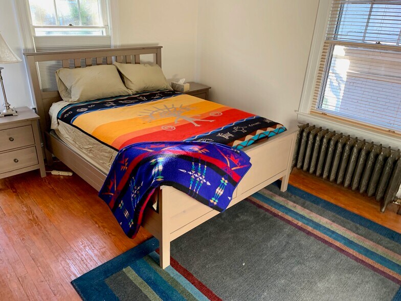 Building Photo - 2258 Cathedral Ave NW