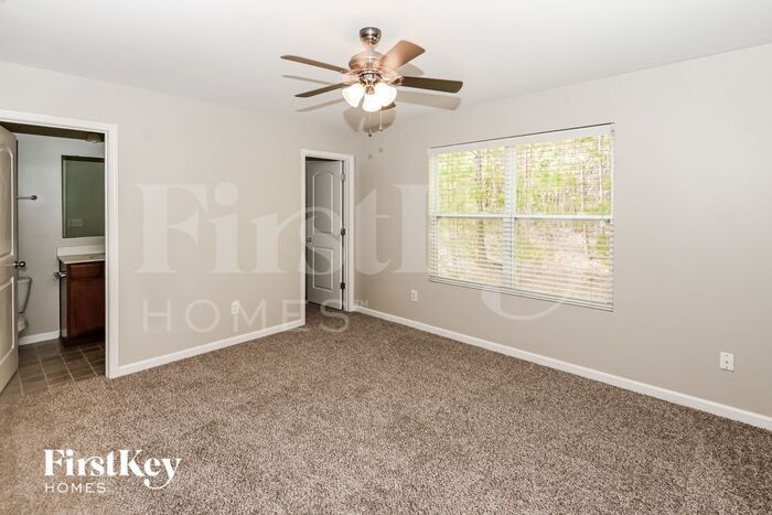 Building Photo - 4194 Broadstairs Dr SW