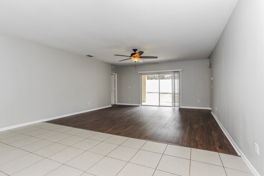 Building Photo - 471 Jeffrey James Way