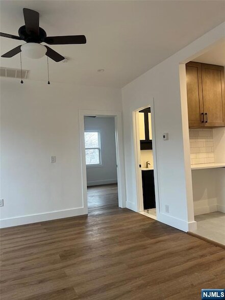 Building Photo - 66 Tuttle St