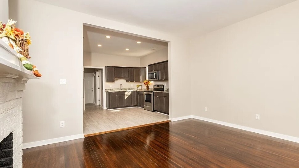 Building Photo - 6103 Hermitage Rd