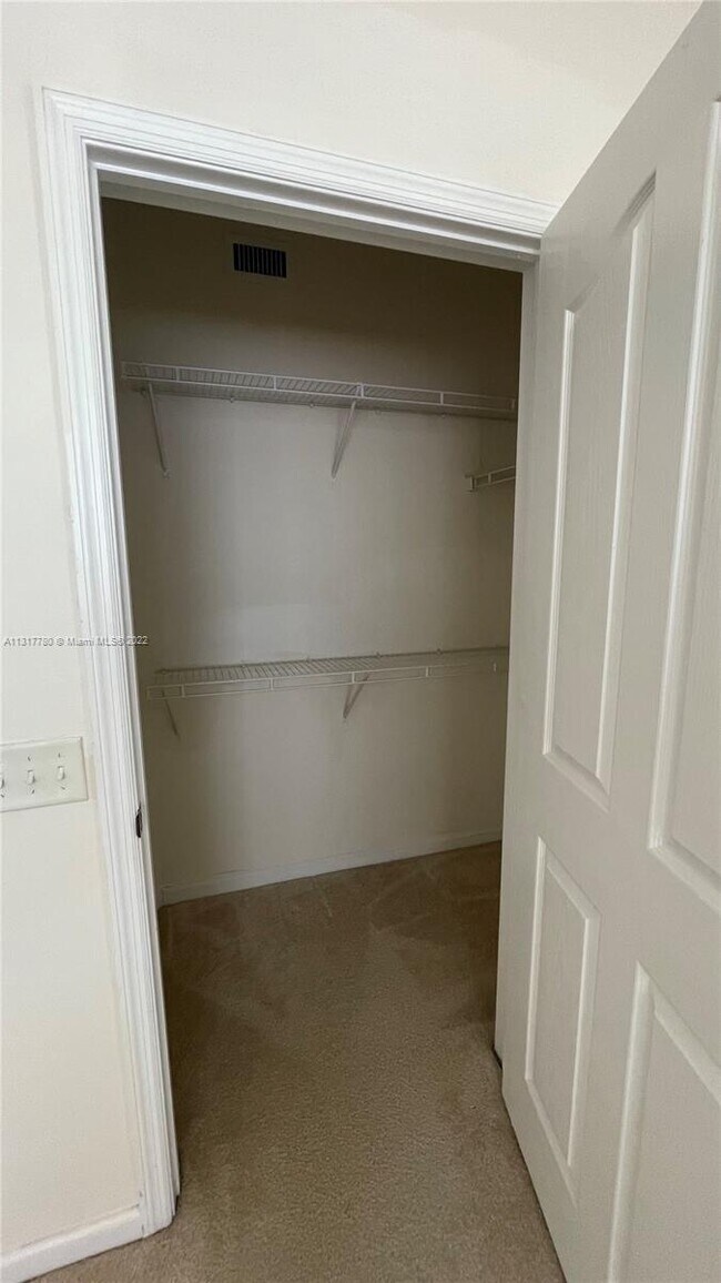 Building Photo - 9887 Baywinds Blvd