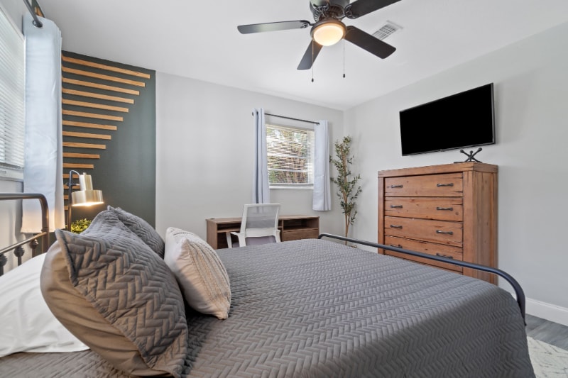 Building Photo - 309 Holmes Blvd NW