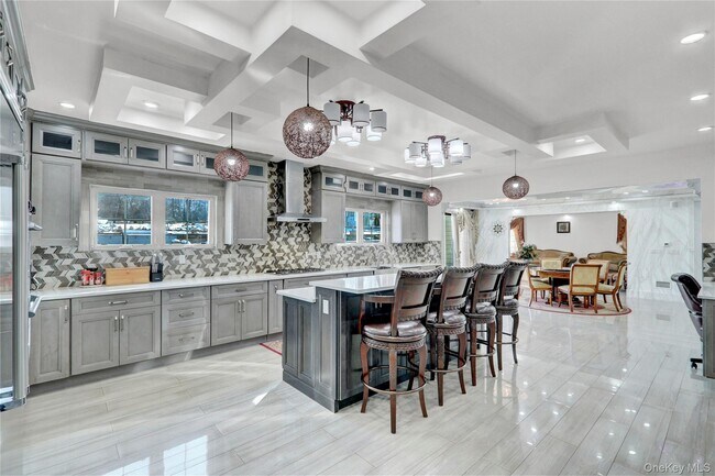 Building Photo - 120 Majestic Dr