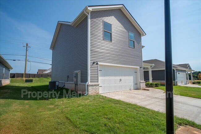 Building Photo - 22857 Dashwood Ln