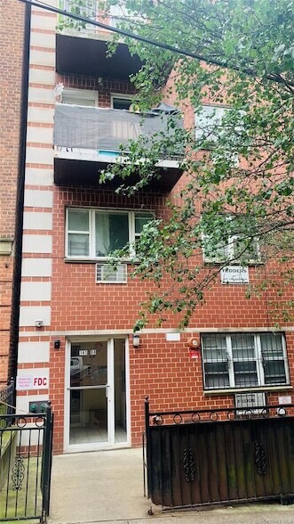 Building Photo - 141-02 Pershing Crescent