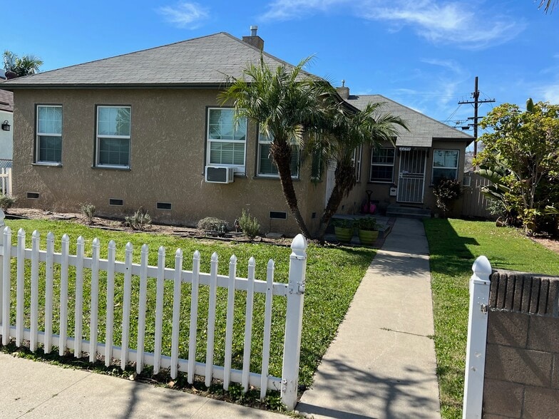 Building Photo - 2293 Grand Ave