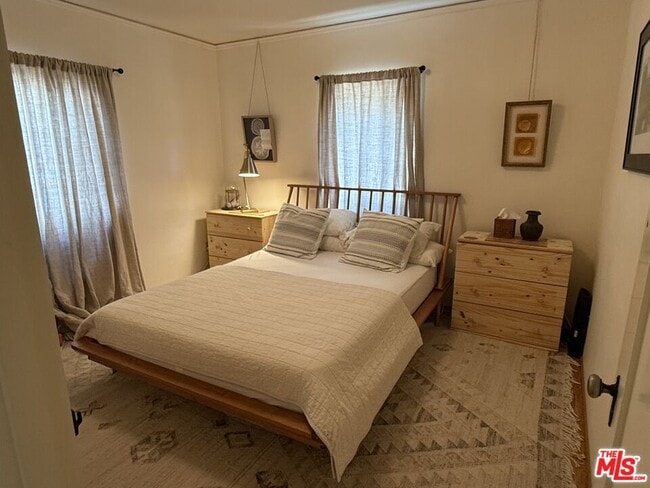 Building Photo - 314 W Aliso St