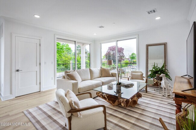 Building Photo - 298 Westwood Ave