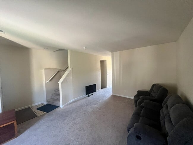 Building Photo - Reno Rental Finders - 4659 Kathleen Denise Ln., Reno, NV 89503