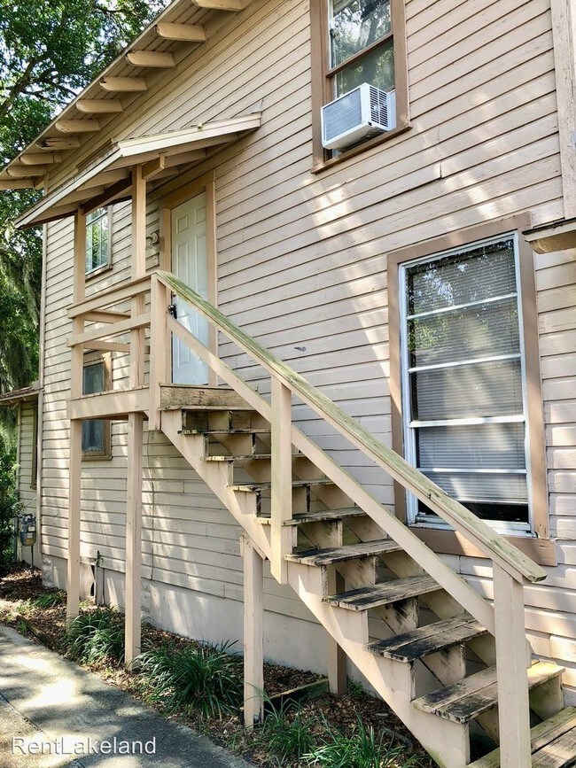 Building Photo - 945 Orange St