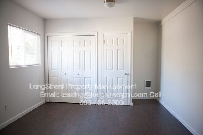 Building Photo - 4848 SE Bybee Blvd