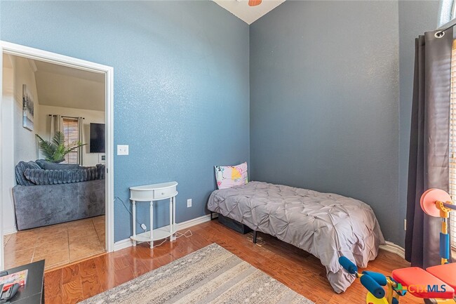 Building Photo - 4011 Salt Fork Dr