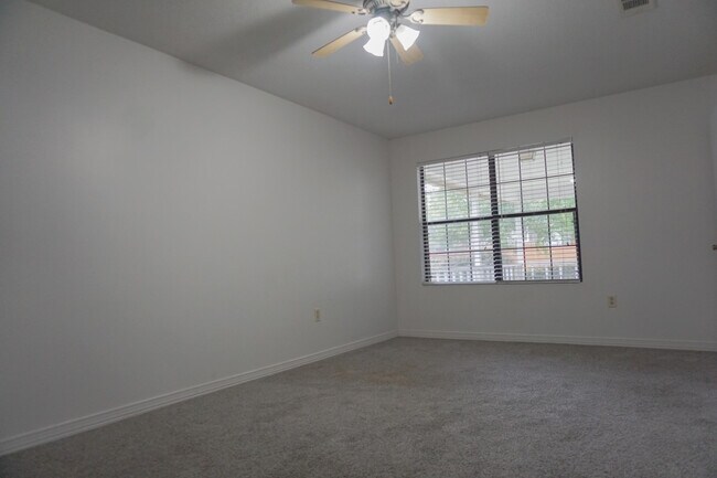 Building Photo - 111 Palmetto Dr