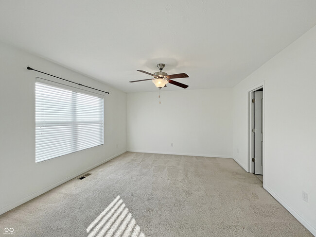 Building Photo - 5773 Bluff View Ln