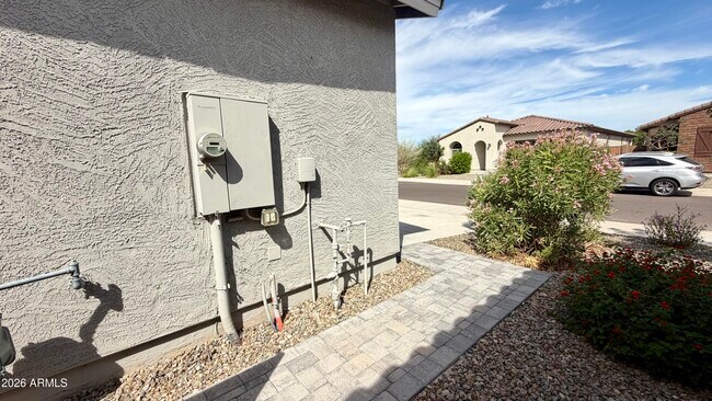 Building Photo - 1659 W Paseo Way