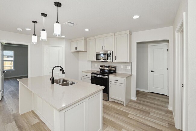 Building Photo - 8910 Oakleaf Ct