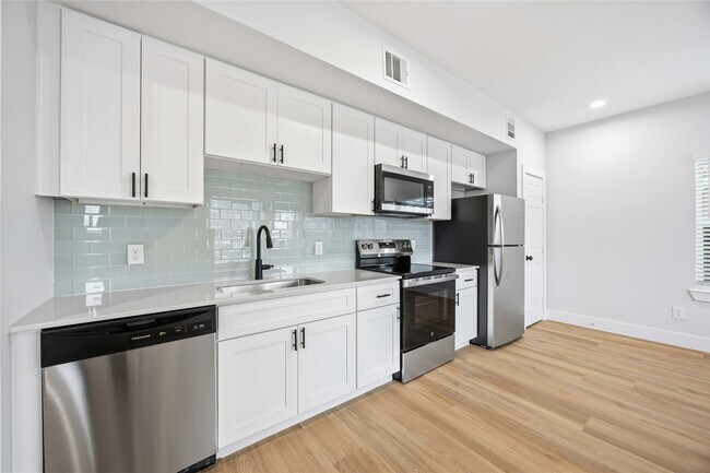 Building Photo - 7625 De Priest St