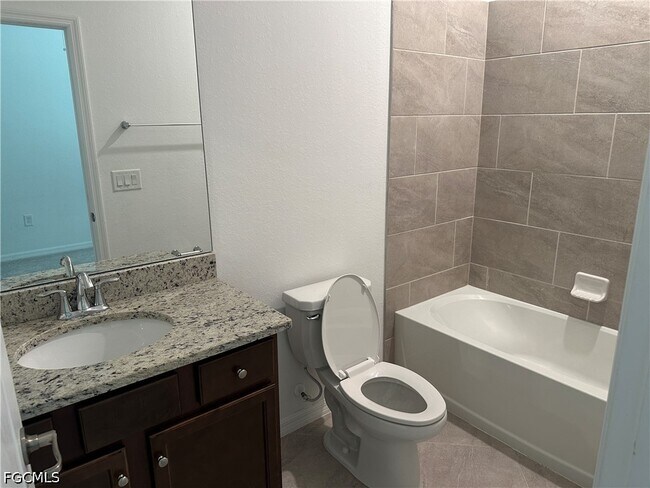 Building Photo - 14510 Cantabria Dr