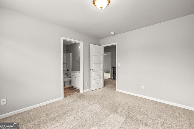 Building Photo - 361 Granite Way