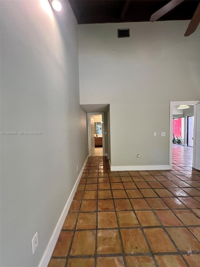 Building Photo - 7512 SW 95th Pl