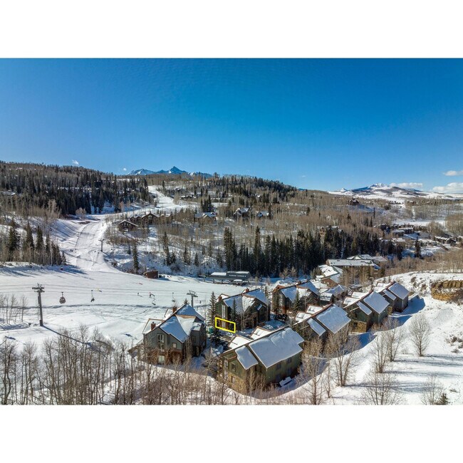 Building Photo - 404 Adams Ranch Rd