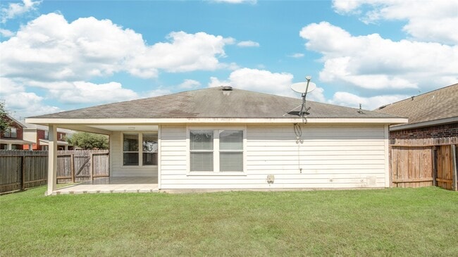 Building Photo - 17231 Hollow Sands Ct