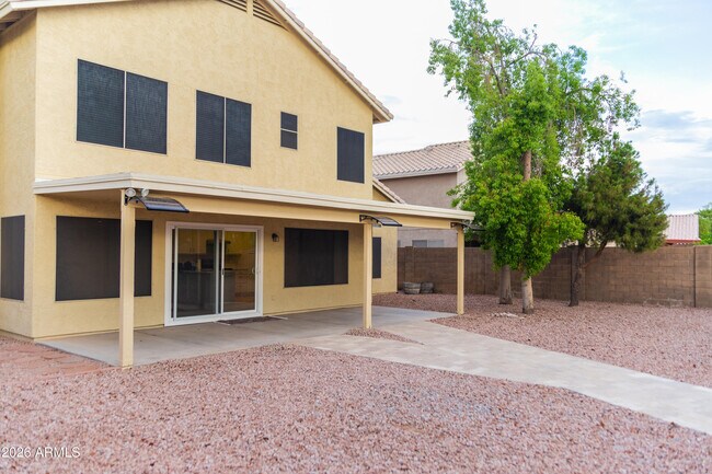 Building Photo - 2388 S Sycamore Pl