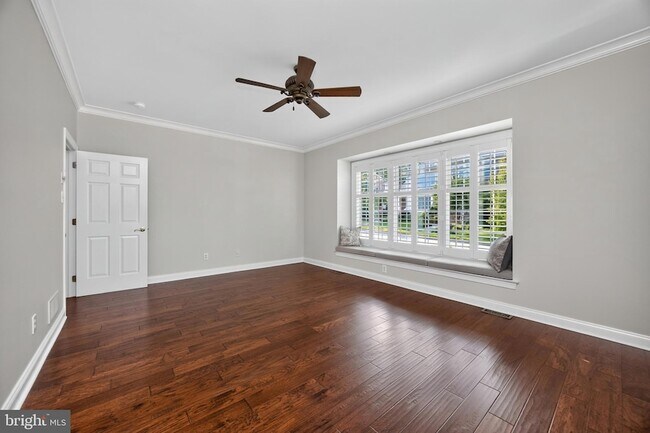 Building Photo - 563 Gramercy Ln