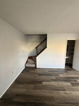 Building Photo - 2-Bedroom Gem in Versailles, OH!"