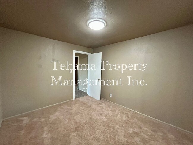 Building Photo - Country home on a Rural Farm in Corning.