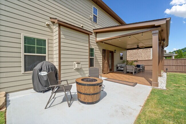 Building Photo - 2435 Sentinel Chase Way
